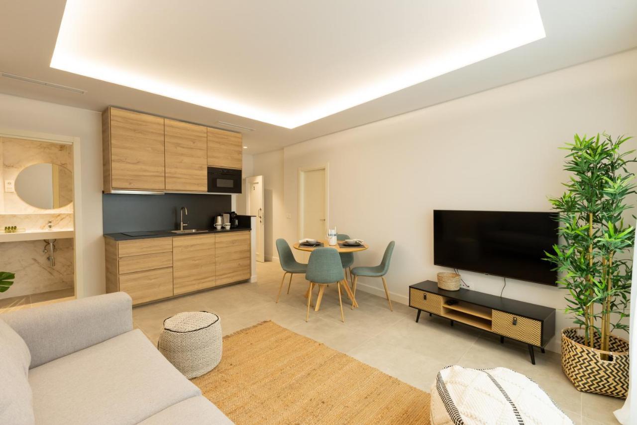 Diana Suites 23 Malaga Exterior photo