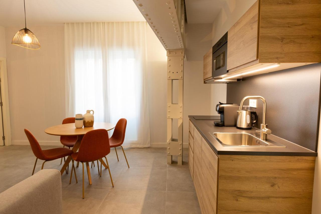 Diana Suites 23 Malaga Exterior photo